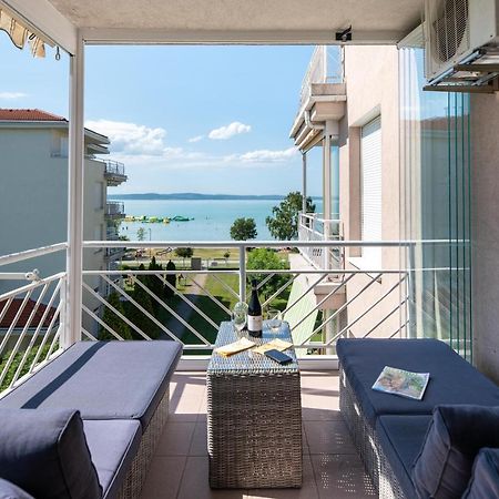 שיופוק Lakeside Family Apartment מראה חיצוני תמונה