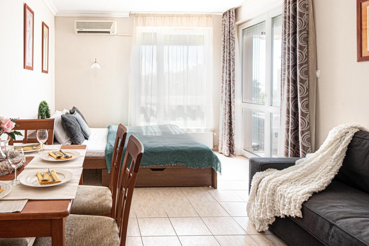 שיופוק Lakeside Family Apartment מראה חיצוני תמונה