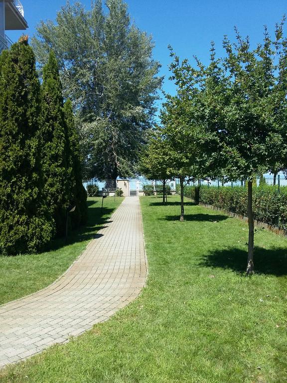 שיופוק Lakeside Family Apartment חדר תמונה