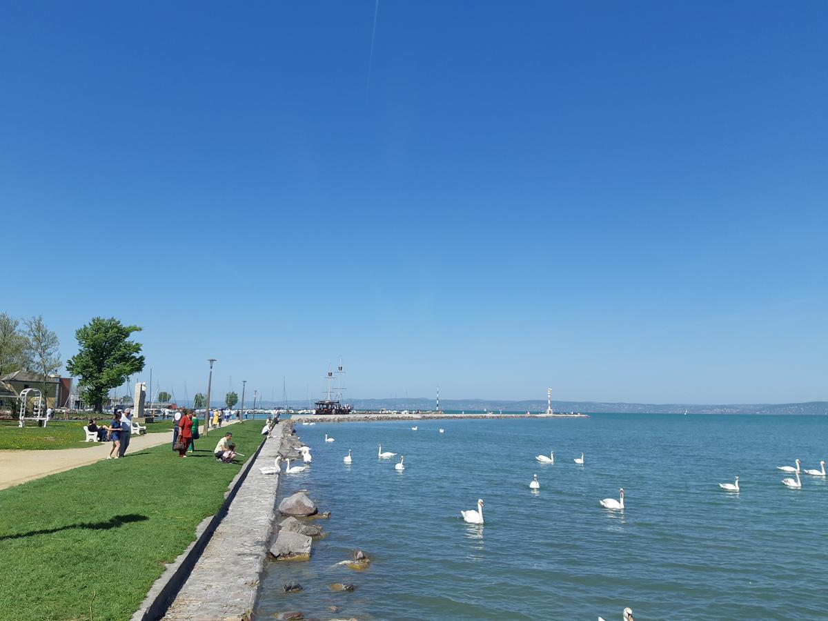 שיופוק Lakeside Family Apartment מראה חיצוני תמונה